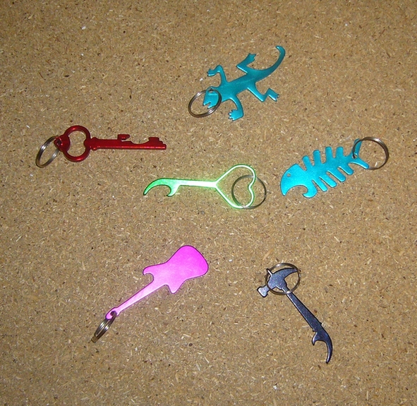 PORTE CLEF DECAPSULEUR